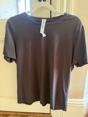 lululemon Crew T‑Shirt in Dark Brown LARGE